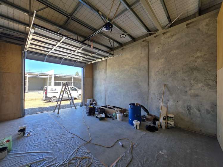 1 and 6/32 Thistle Avenue Masterton_7