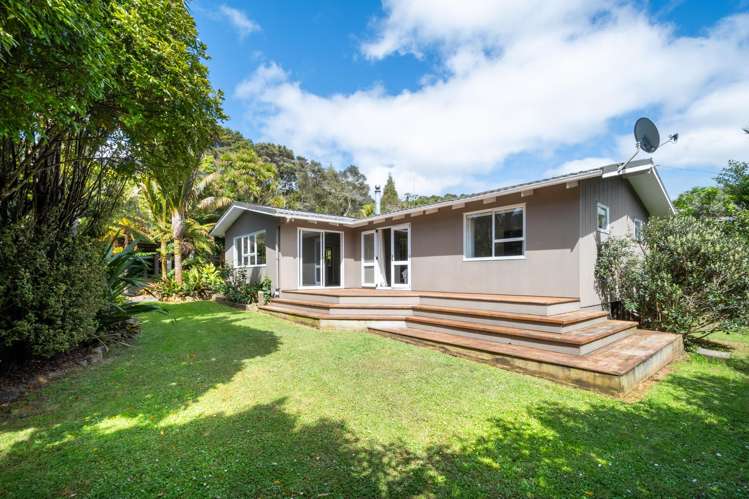 64 Te Henga Road Waitakere_0