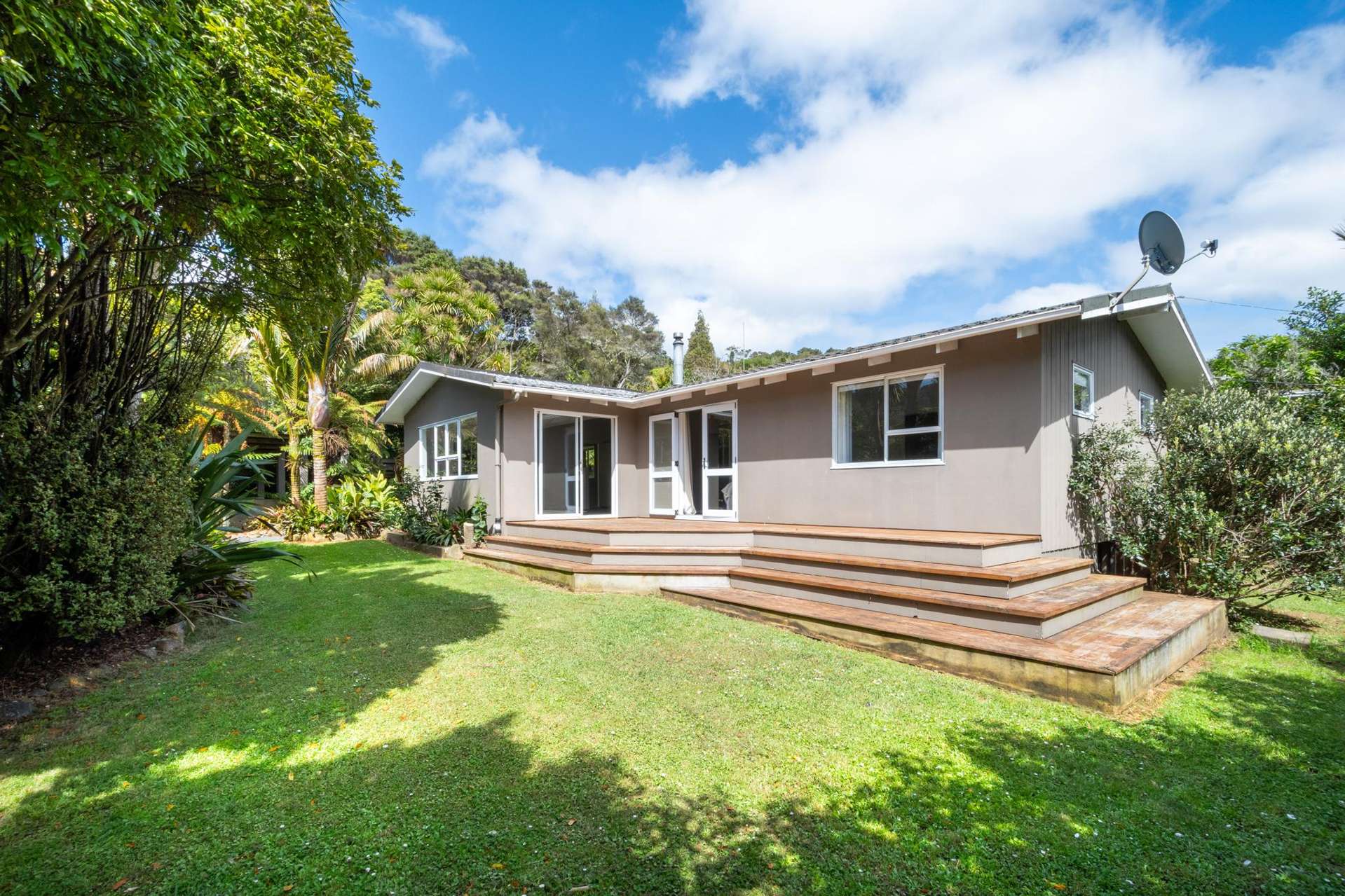 64 Te Henga Road Waitakere_0