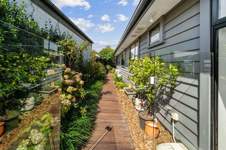 24 Hamill Road Halswell_11