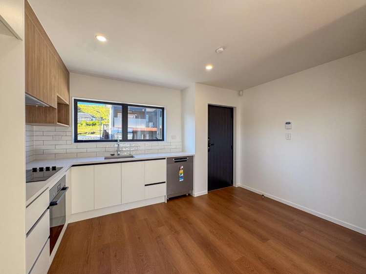 1/38 Roseman Avenue 10044_3