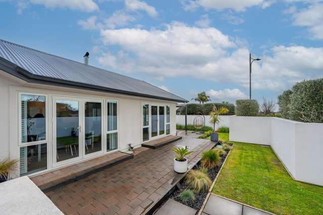 Quintessential luxury living by the reserve