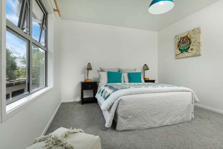 24 Korotaha Terrace Rothesay Bay_12