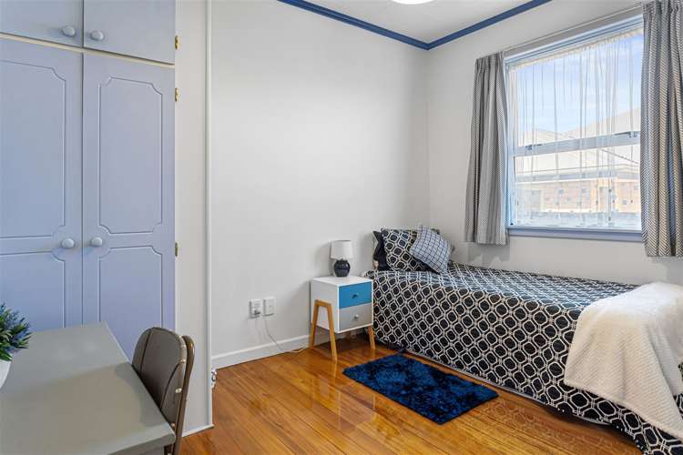 1/62 Bassett Street Burwood_9