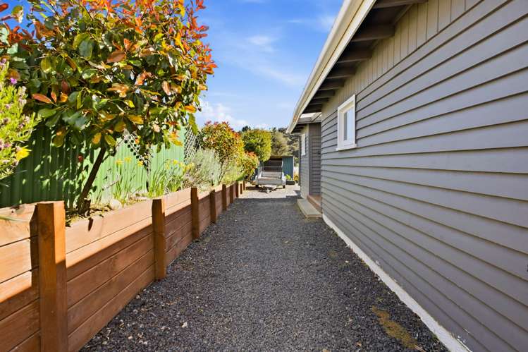 5 Freyberg Road Fairfield_16