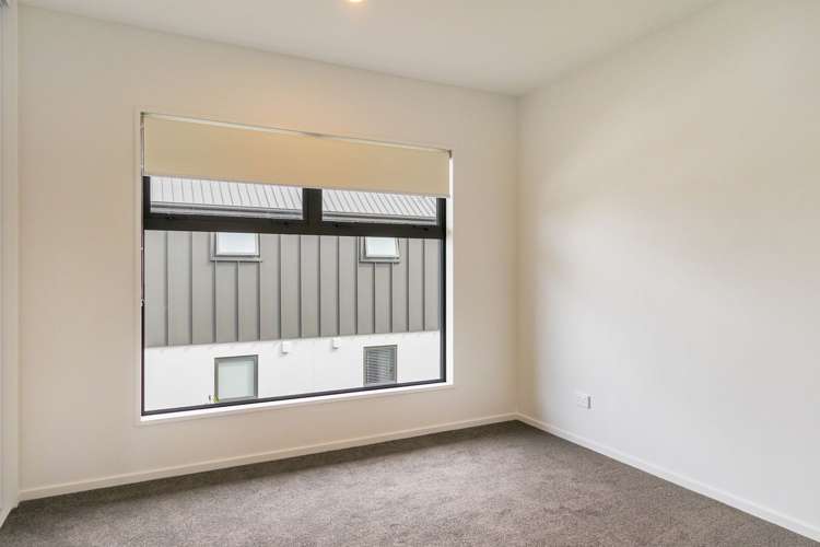 2/16 Moule Street Addington_13