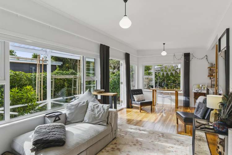 1/52 Matatua Road Raumati Beach_12