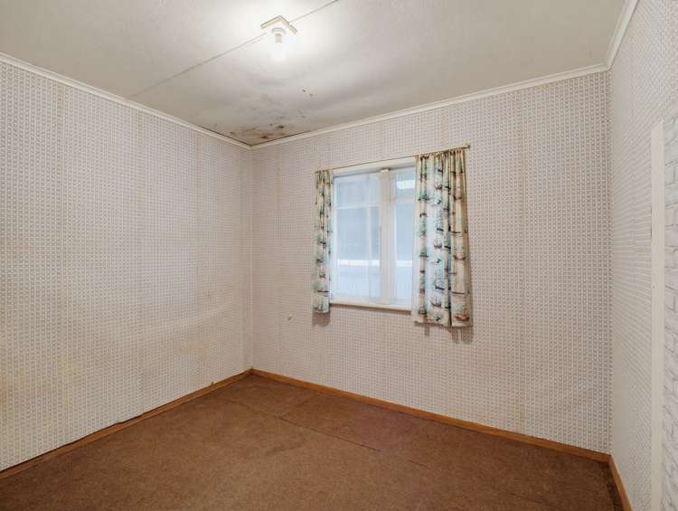 44 Haydon Street Roslyn_17