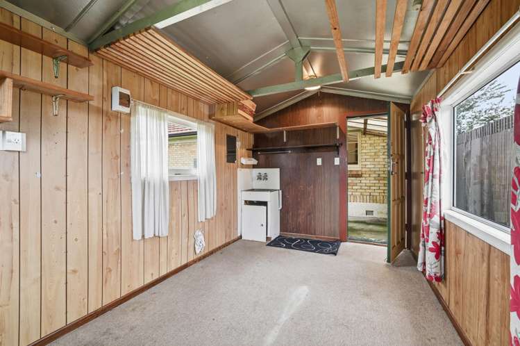 25 Russell Road Fairy Springs_10