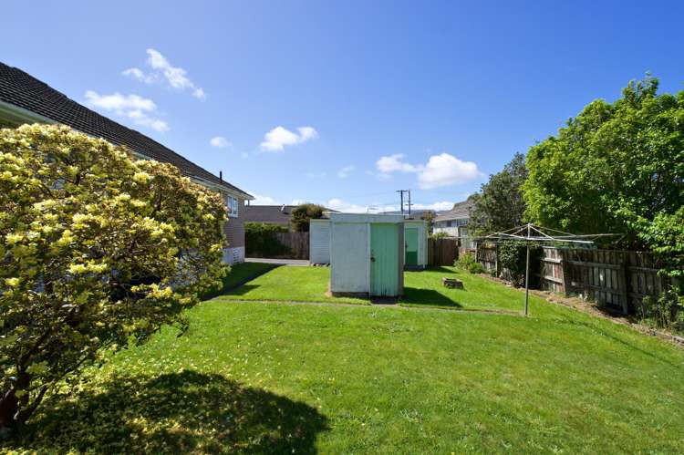 3 Greer Crescent Tawa_15