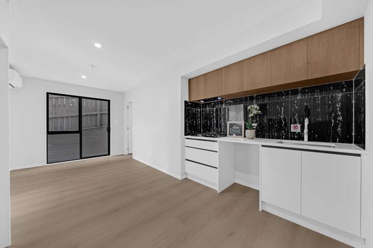 82 Koromeke Street Flat Bush_9