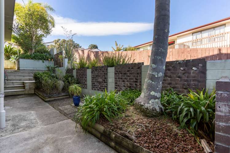 32 Lewisham Street Highland Park_26