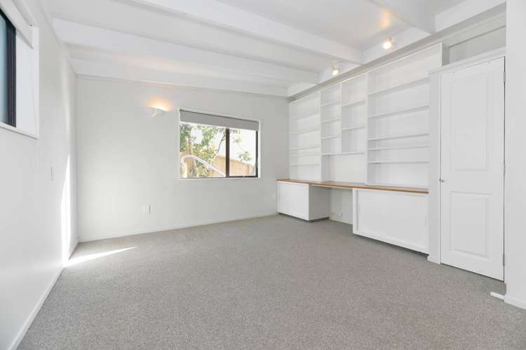 949 East Coast Road Torbay_15