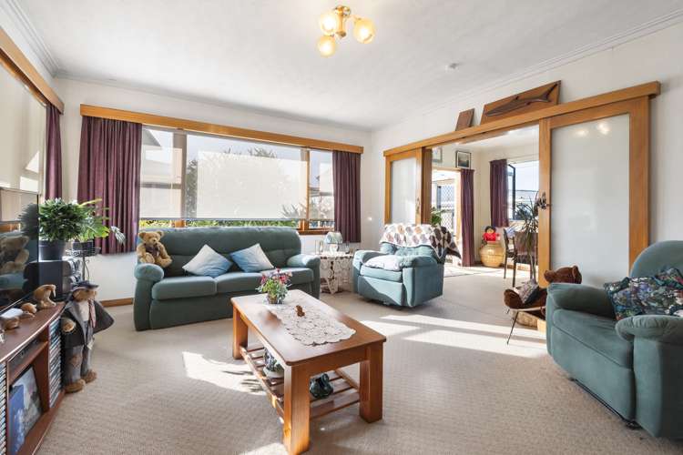 448 Tremaine Avenue Takaro_4