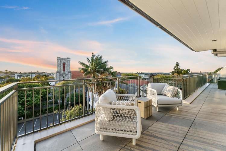 10/2 Bassett Road Remuera_18