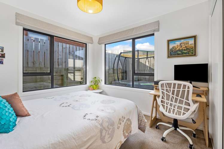 87 Cedarwood Street Woodridge_14