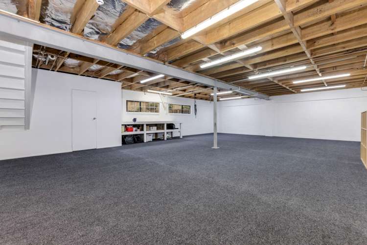 6 Gleneagles Grove Wattle Downs_13