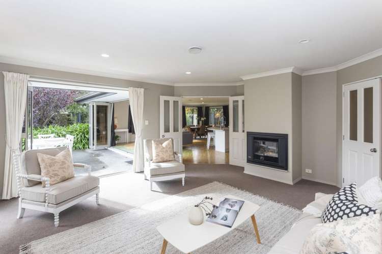 37 Hussey Road Harewood_5