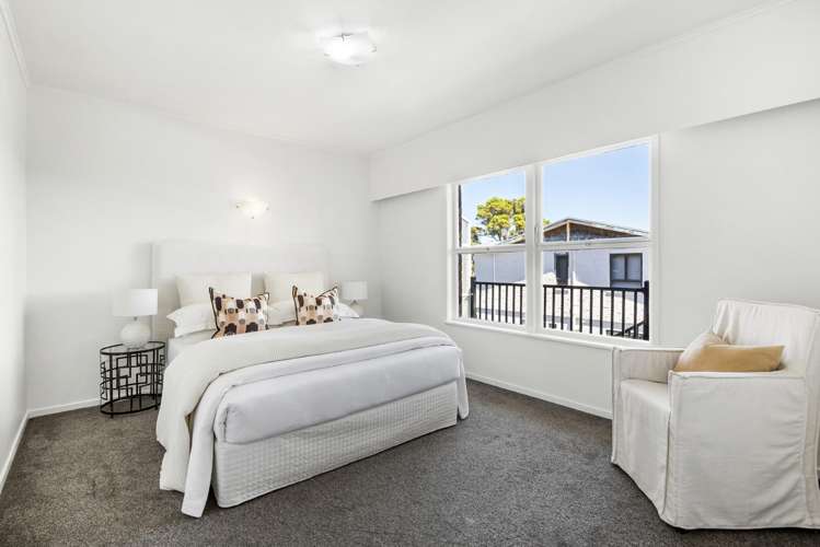 2/12 Westwell Road Belmont_9