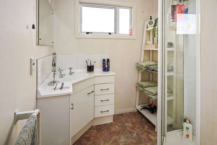 3 Dickens Street Stoke_11