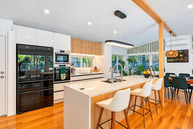 18 Claude Road Hill Park_10