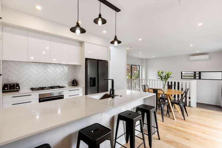 8 Reg Pearce Way Glen Innes_5