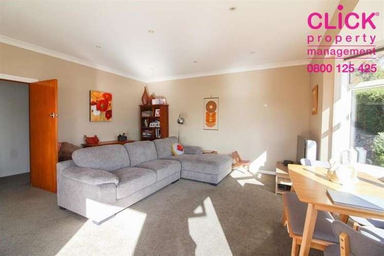 18 Castlewood Road Company Bay_12