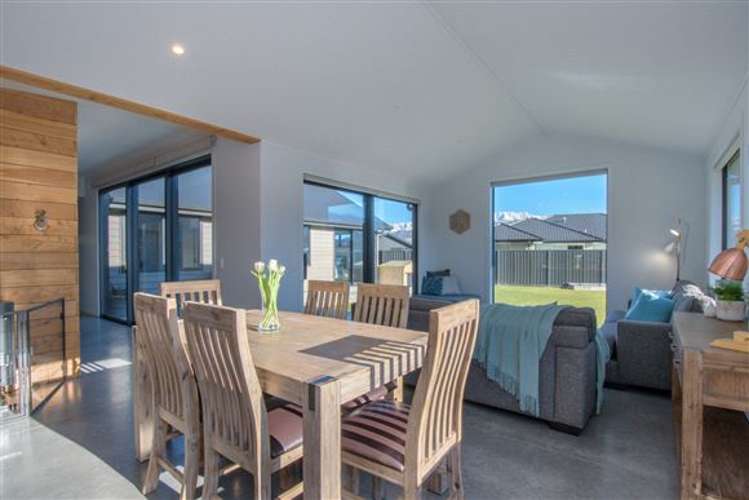 68 Myles Way Lower Shotover_7