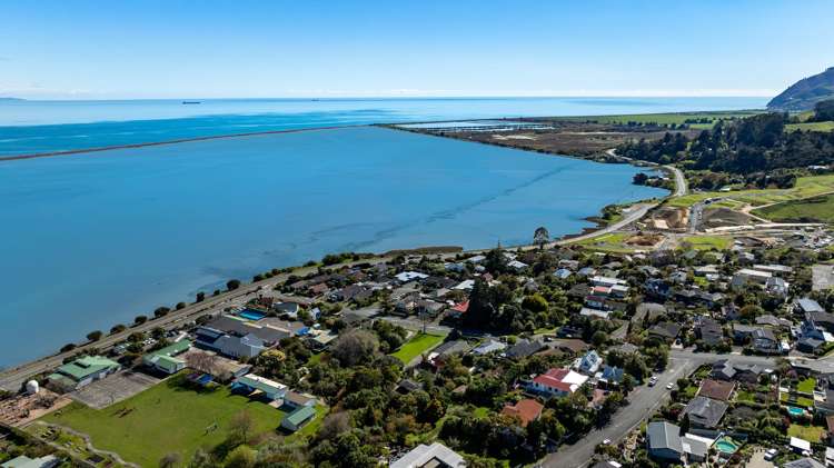 26 Tresillian Avenue Marybank_23