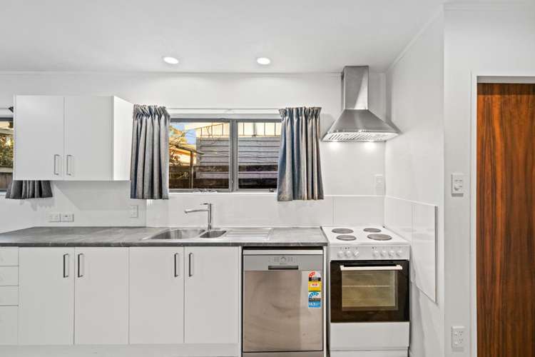 2/20 Roulston Street Pukekohe_4