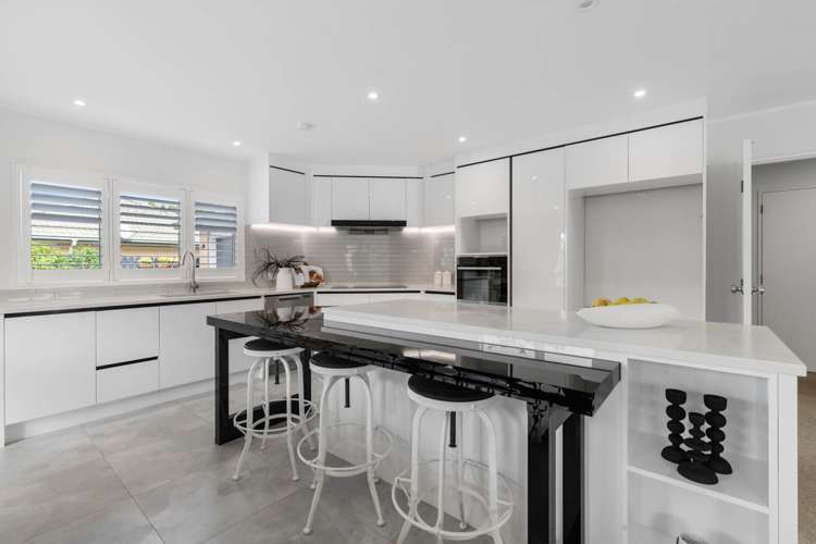 17 Lushington Place Huntington Park_1