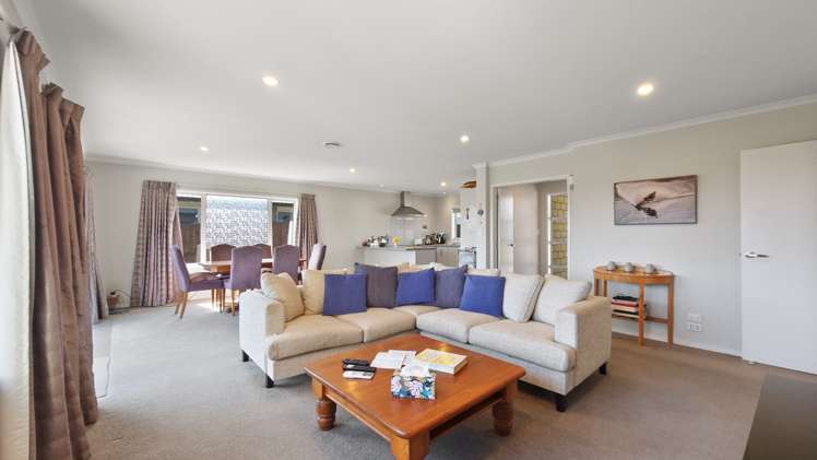 27 Carroll Place Owhata_1