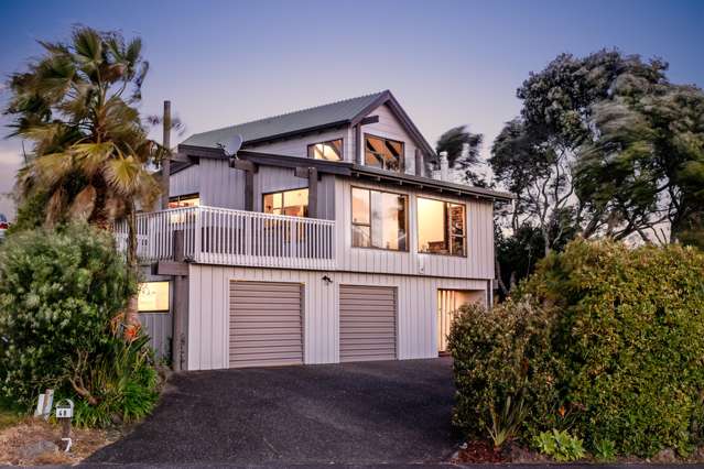 48 Hadfield Street Beach Haven_1