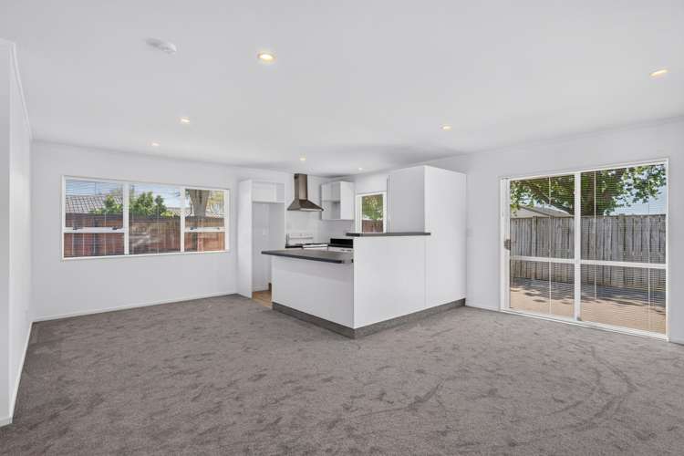 58B Whiting Crescent Greenmeadows_5