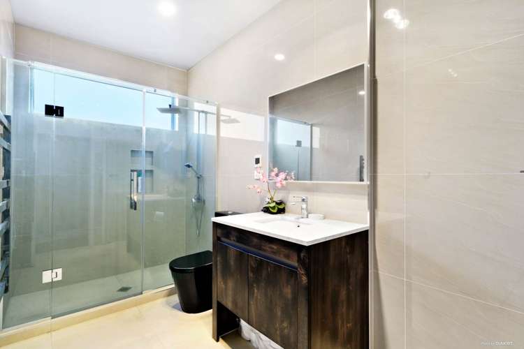 8 Cranleigh Way Bombay_11