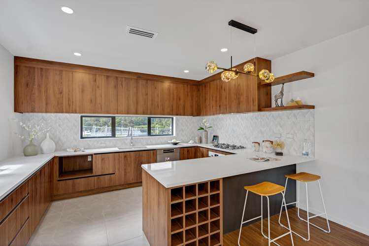 23 Tannaghmore Drive Flat Bush_29