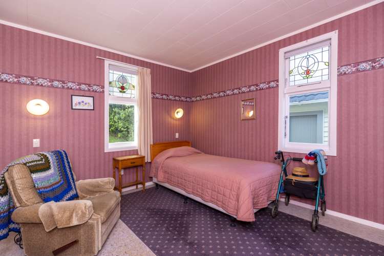 82 The Parade Paekakariki_24