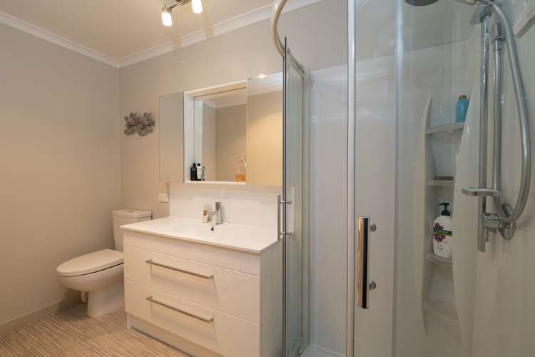 10 Woodham Drive Allenton_15