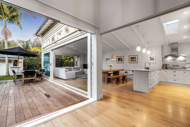 46 Church Street Devonport_10