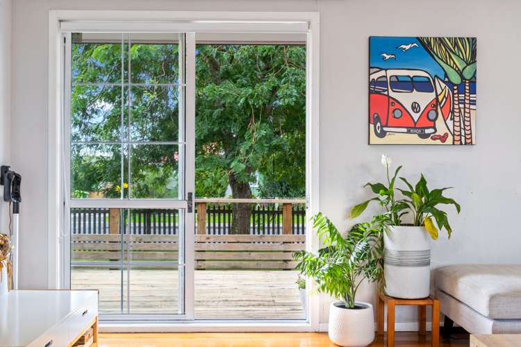 1/27 Sutton Crescent Papakura_11