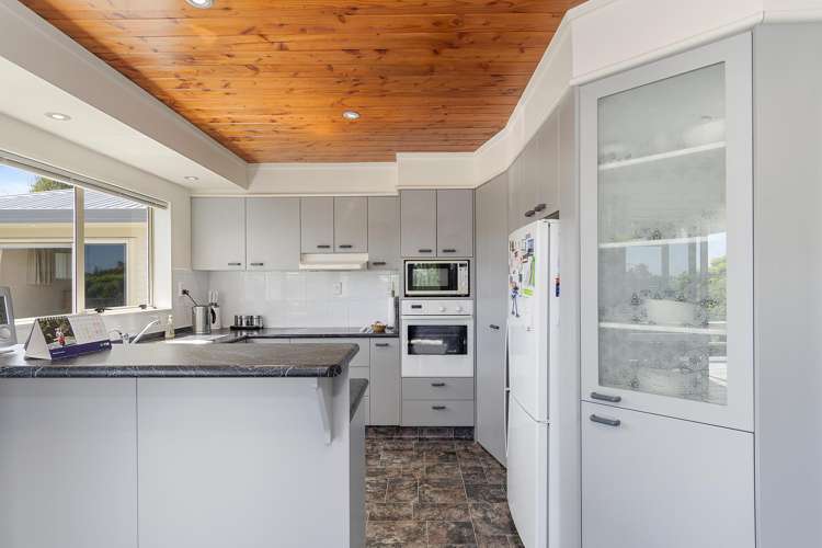 51 Mahonia Place Pyes Pa_4