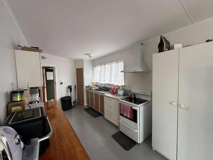 1 Plymouth Road 10480_3
