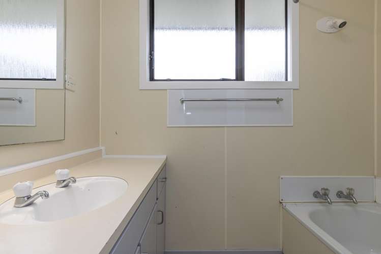 2 Gladstone Grove Richmond Heights_16