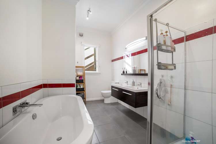 8 Hall Street Newtown_10