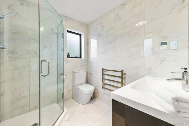 61a Glenview Road Glen Eden_12