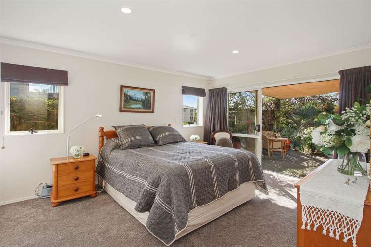 46 Torkar Road Clarks Beach_15