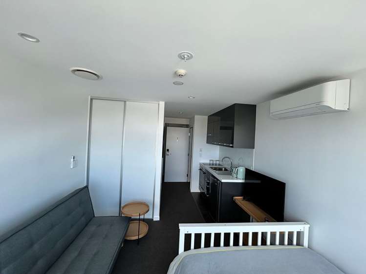 1002B/8 Lakewood Court Manukau_4