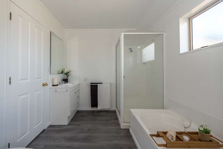 21 Farnborough Drive Nawton_10