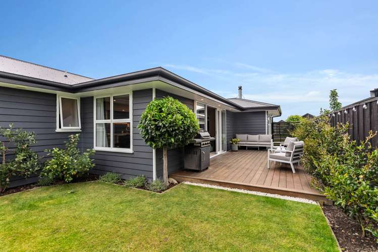 5 Biggles Place_0
