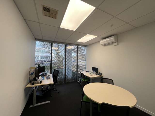 Whole Building/60 Hugo Johnston Drive Penrose_3